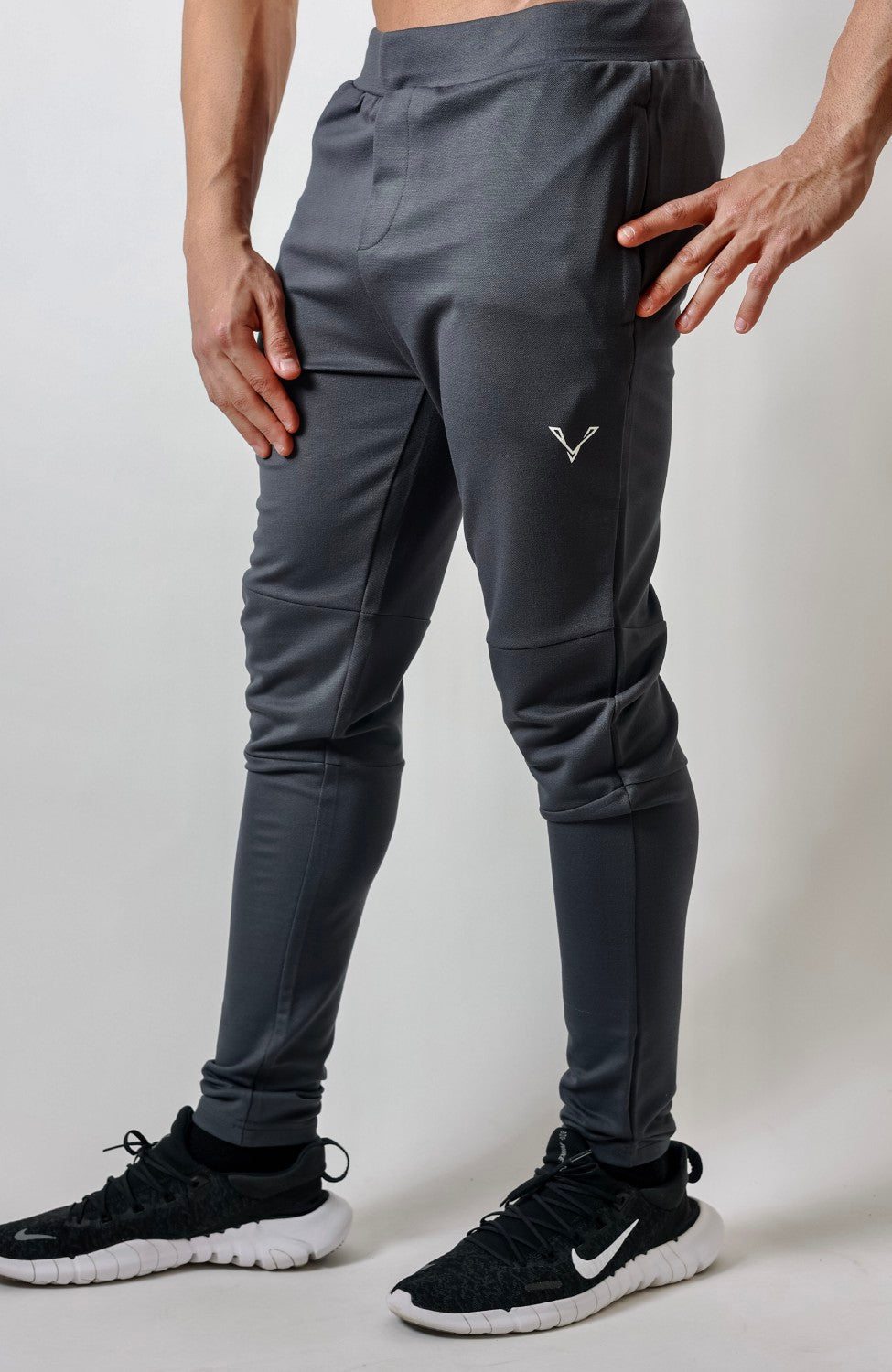 Dominator jogger